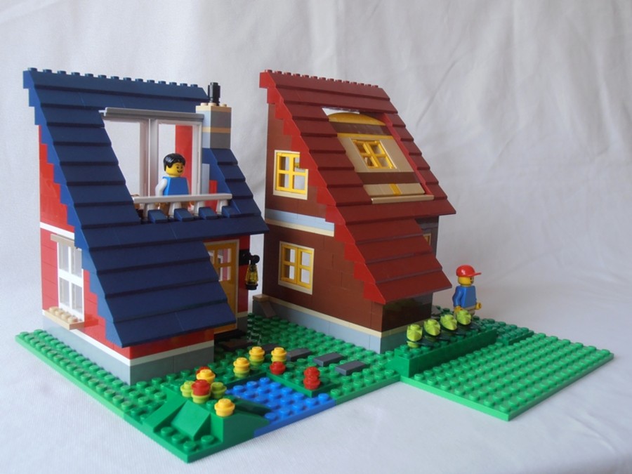 Modern Houses (5766 & 31009)
