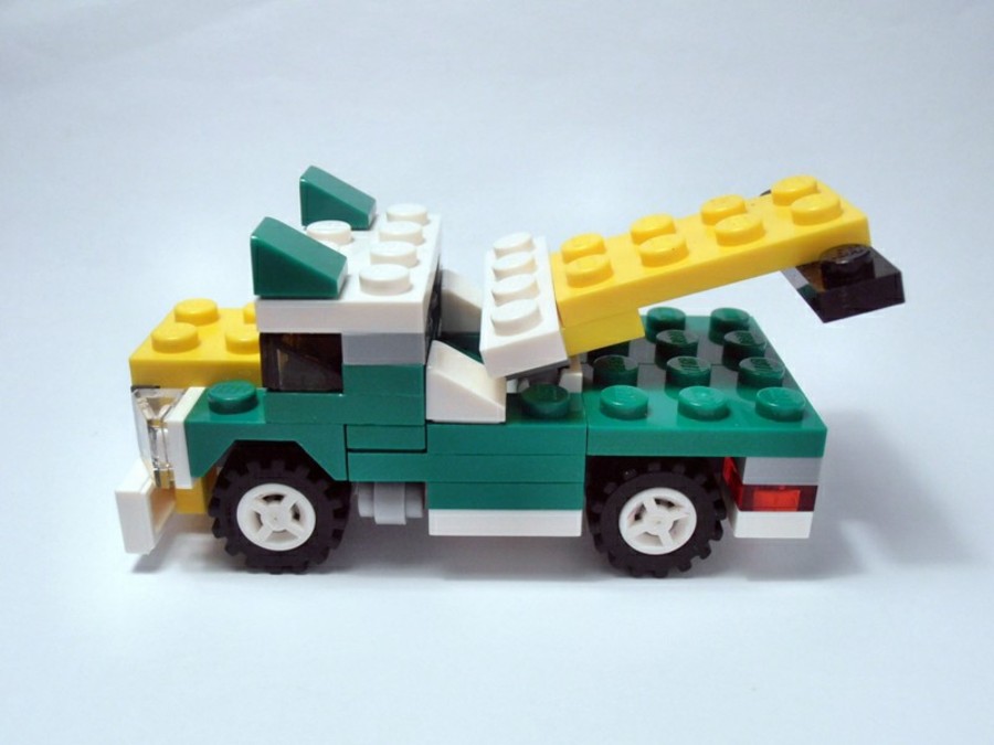 6910 Tow Truck