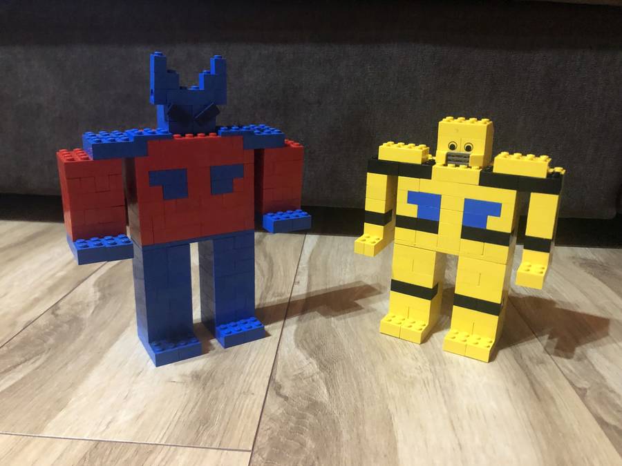 Optimus és Űrdongo megérkezett megmenteni Lego City-t