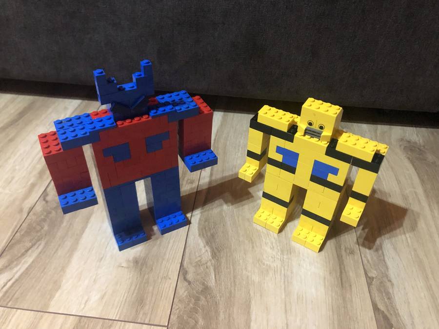 Optimus és Űrdongo megérkezett megmenteni Lego City-t