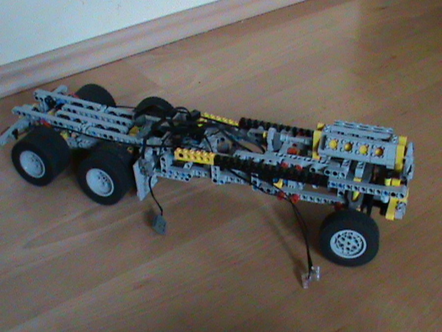 Kegi Liebherr 1250, és Lego Kamion +SBrick