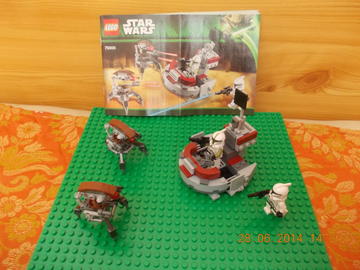 LEGO Star Wars - 75000 -  Clone Troopers™ vs. Droidekas™