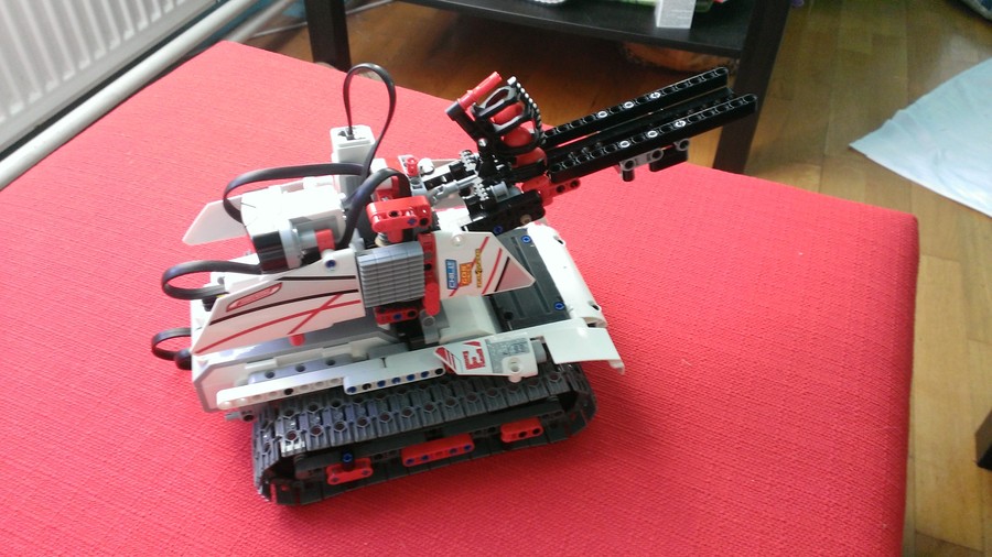 Mindstorm EV3 PANZ3R tank