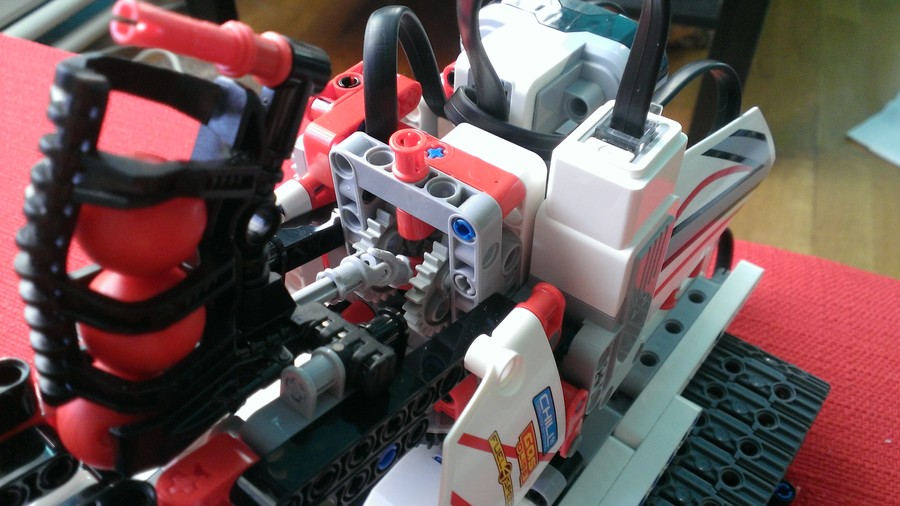 Mindstorm EV3 PANZ3R tank