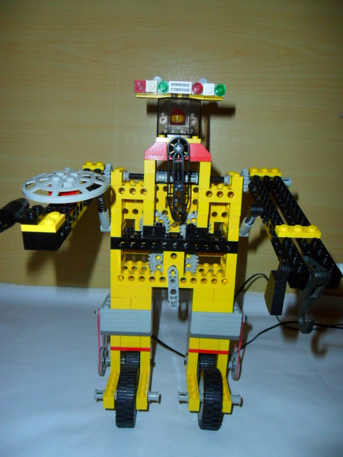 Lego technik mozgó robot