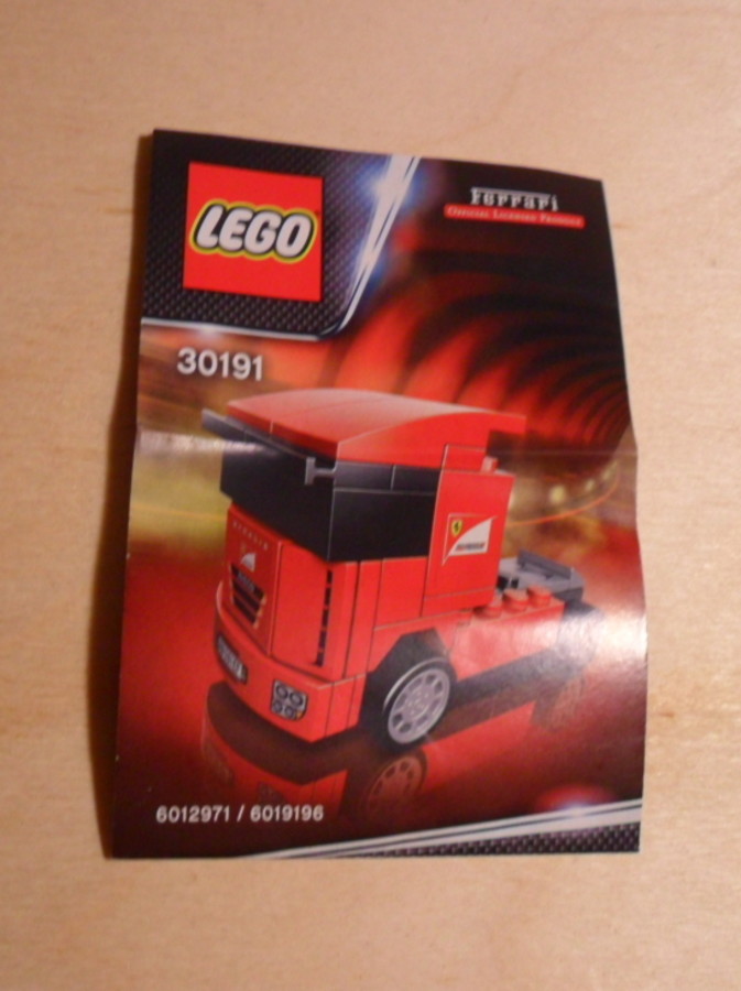 30191 Scuderia Ferrari Truck