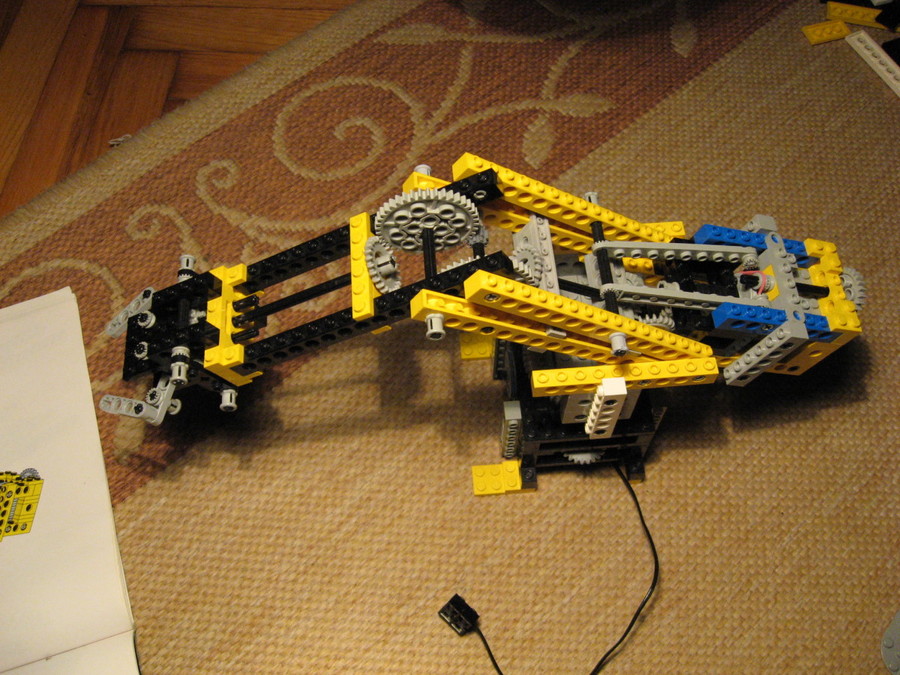8094-Technic robotkar
