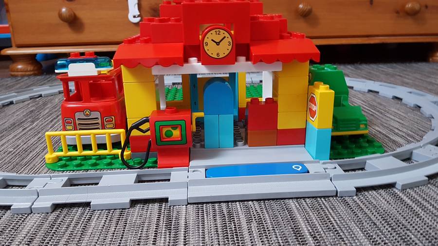 Lego Duplo vasútállomás