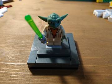 Yoda jedimester figuraállványa
