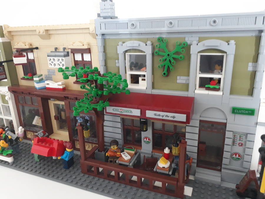 Könyvesbolt és pizzéria