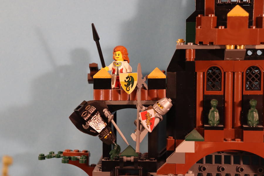 A hercegnő kiszabadítása a sárkánylovagok várából