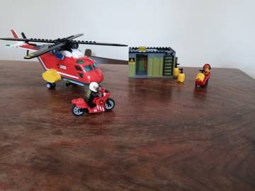 A tűzoltó helikopter