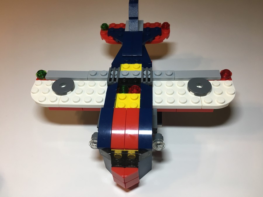 Repülő építése