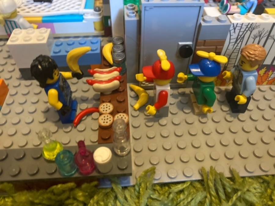 Iskolakezdés legoval