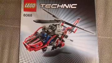 Lego Technic Partiőrségi mentőhelikopter