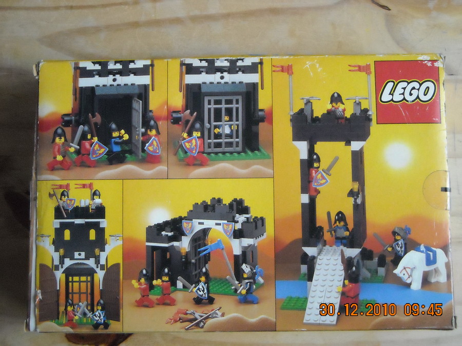 LEGO Castle 6059 Knight’s Stronghold  1990