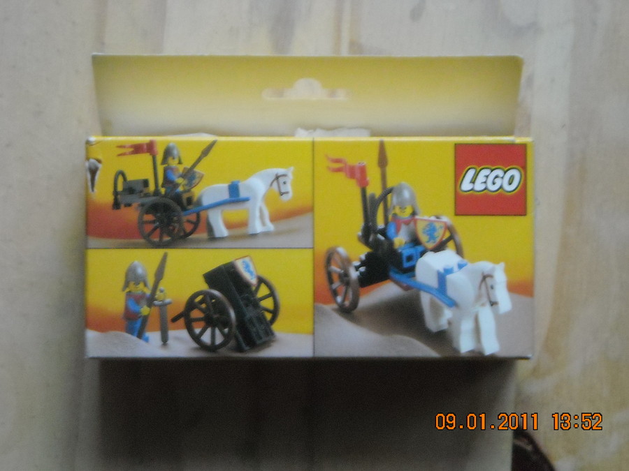 LEGO Castle 6016 Knight's Arsenal 1987