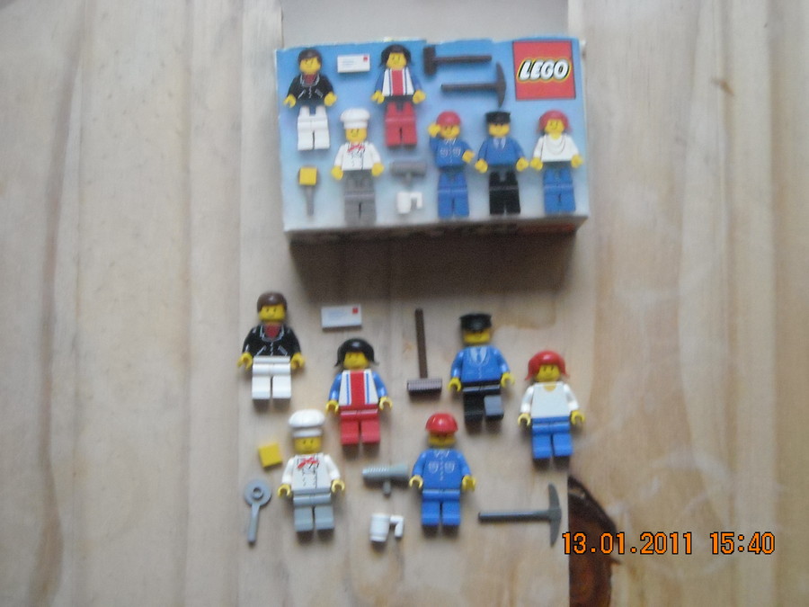 LEGO City Mini-Figure Set 1982