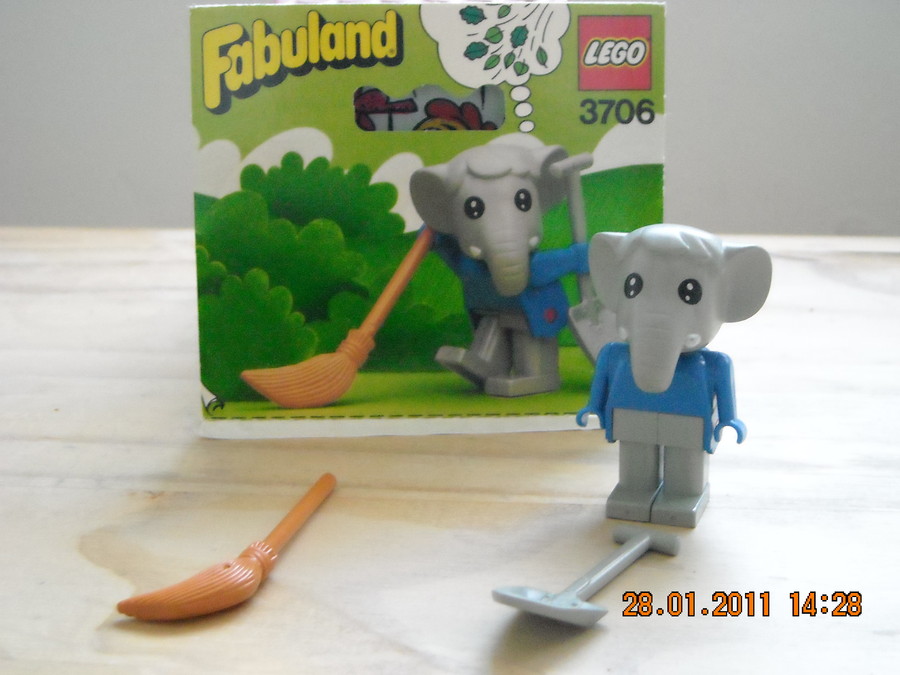 LEGO Fabuland  3706  Elmer Elephant  1982