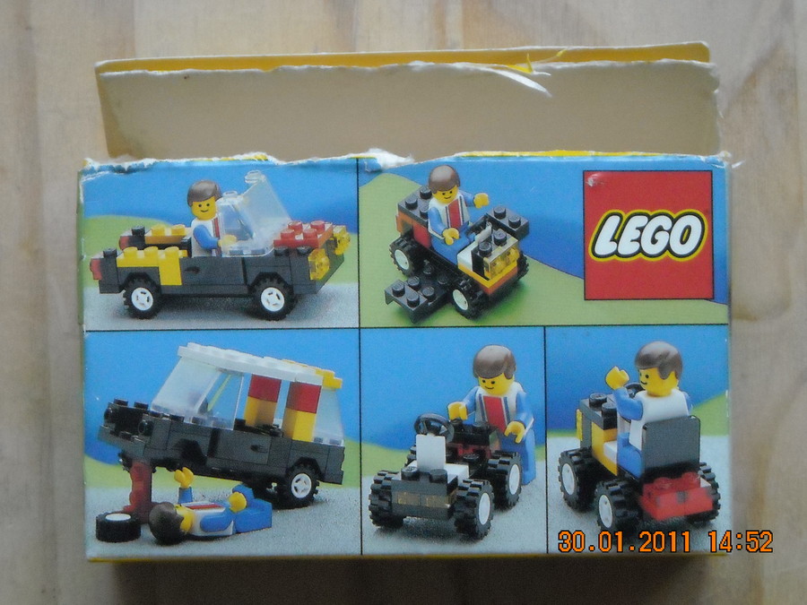 LEGO  City 6633 Family Car  1985