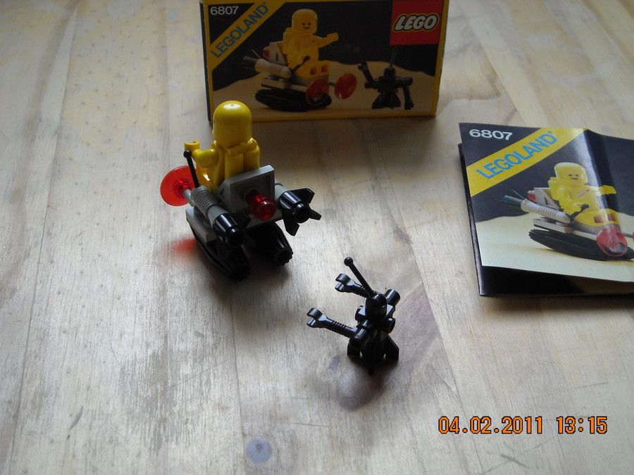 LEGO  Space 6807 Space Sledge With astronaut and robot  1985
