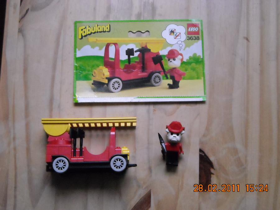 LEGO Fabuland  3638 Buster Bulldog's Fire Engine  1983