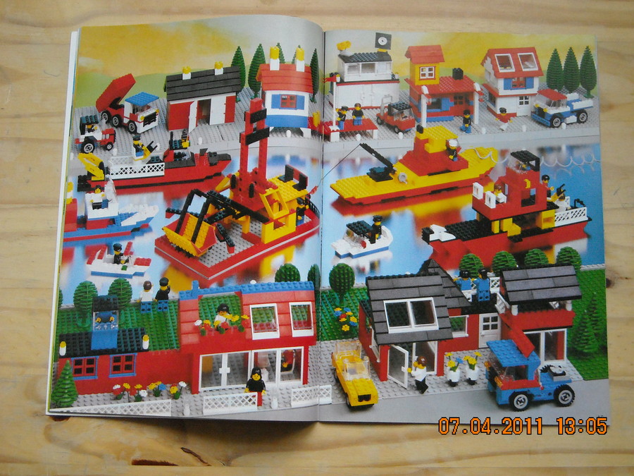 LEGO  Idea Book  250 1987