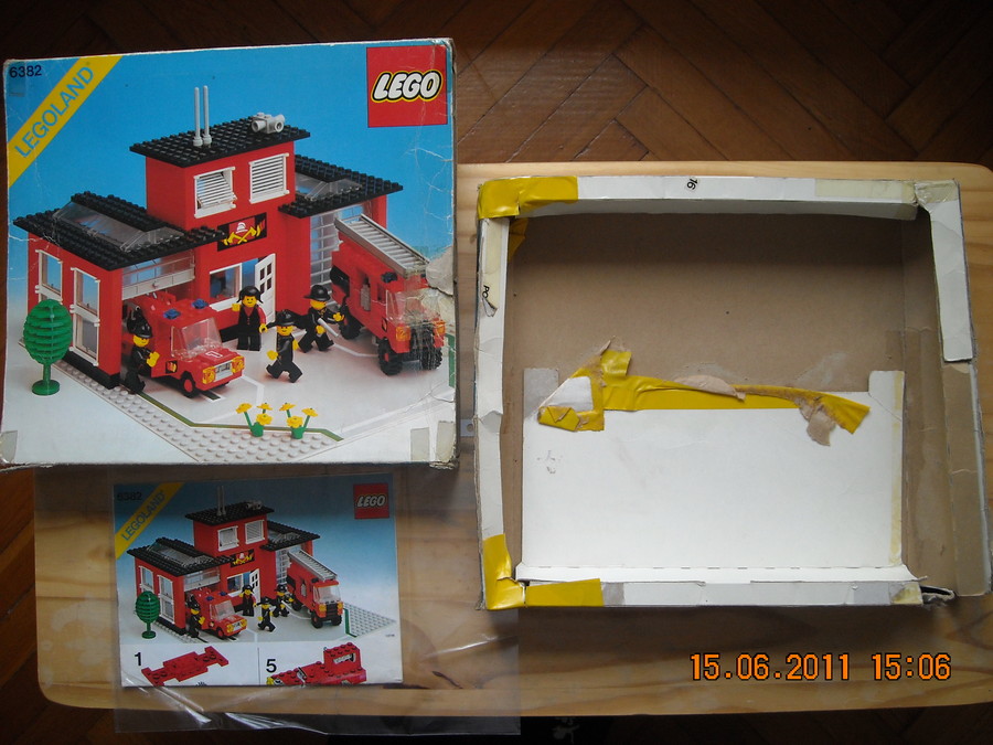 LEGO  City  6382 Fire Station   1981