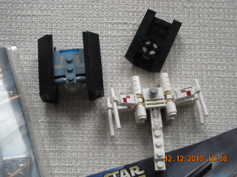 Lego 4484 Star Wars Mini-X-wing Fighter & TIE Advanced 2003