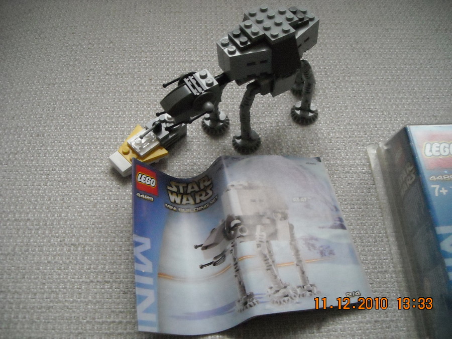 Lego 4489 Star Wars Mini-AT-AT  2003