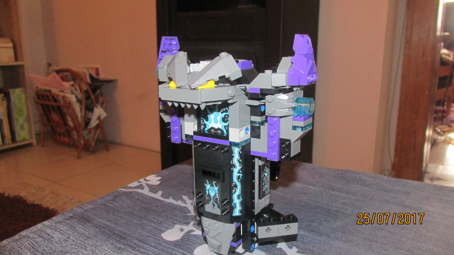 LEGO® Nexo Knights A teljes rombolás kőkolosszusa