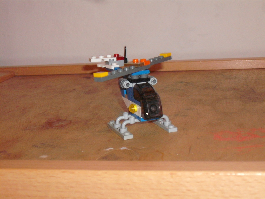 Mini helikopter (Creator)