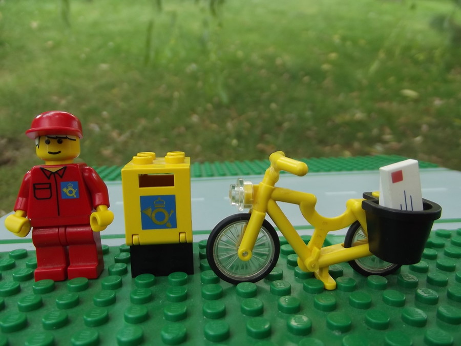 Lego MailCarrier