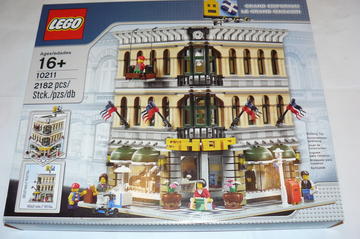 Modular Buildings 10211 - Grand Emporium - Lego City Bevásárlóközpontja