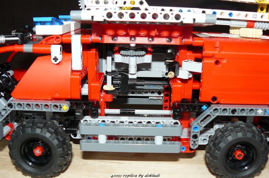 Lego Technic 42051 Replika